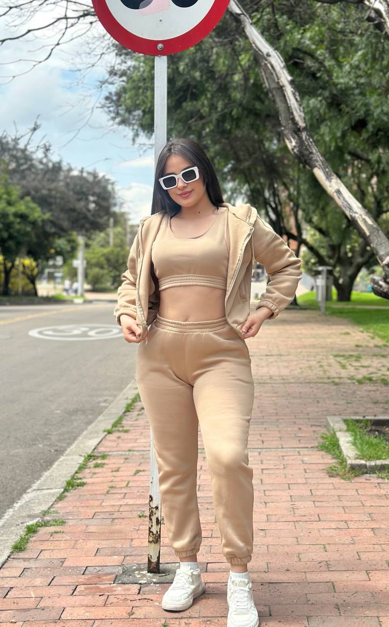 Conjunto deportivo para mujer